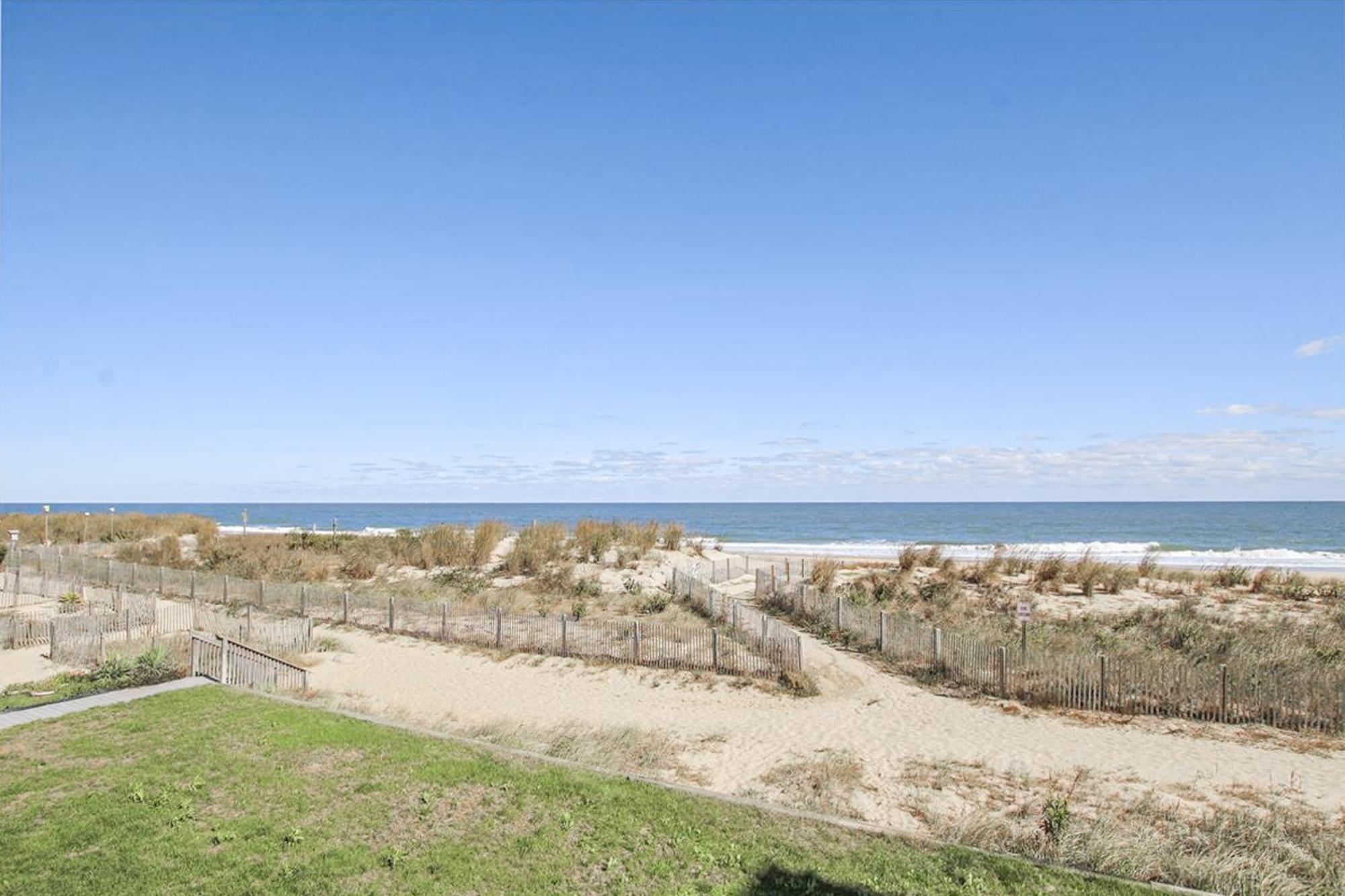 Sandbridge North Ocean City Room photo